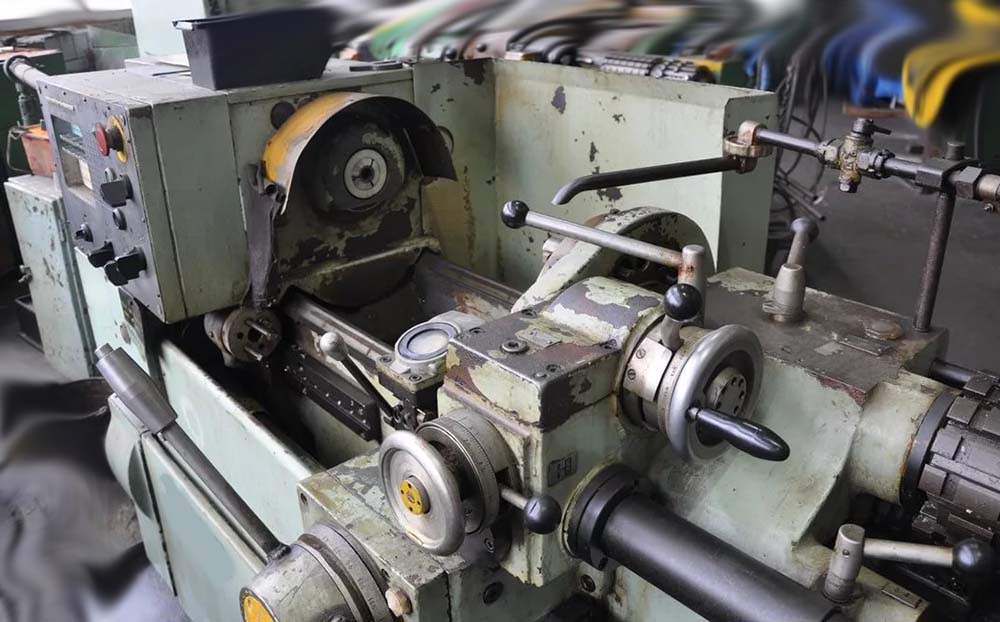 Фото токарного револьверного верстата 1Д325п 1Д325п фото токарного токарно-револьверного верстата